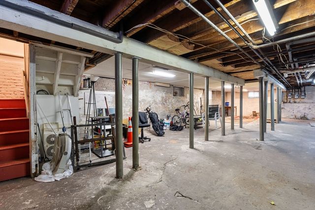 110 Everett St, Boston, MA 02128