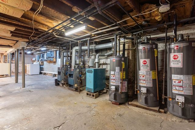 110 Everett St, Boston, MA 02128