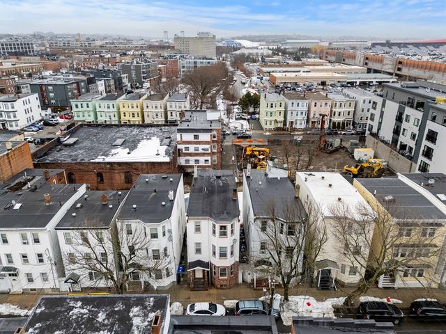 110 Everett St, Boston, MA 02128