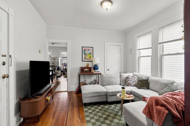 110 Everett St, Boston, MA 02128