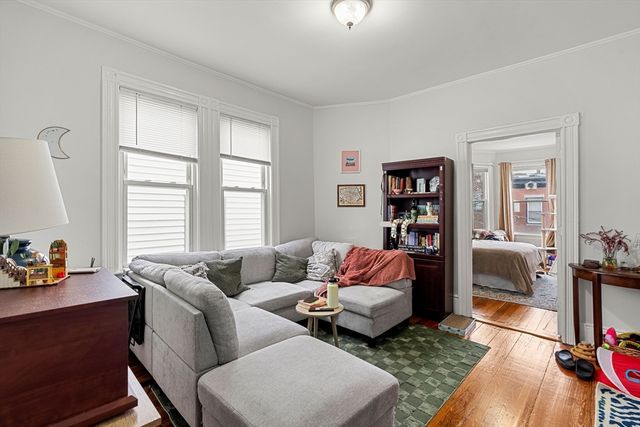 110 Everett St, Boston, MA 02128