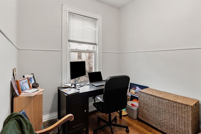 110 Everett St, Boston, MA 02128