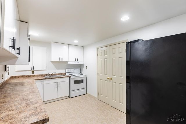 8931 Terwilligers Trail, Montgomery, OH 45249