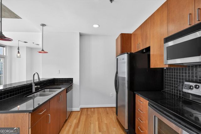 943 Peachtree Street NE 1915, Atlanta, GA 30309
