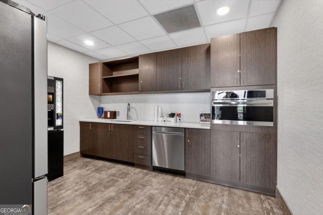 943 Peachtree Street NE 1915, Atlanta, GA 30309