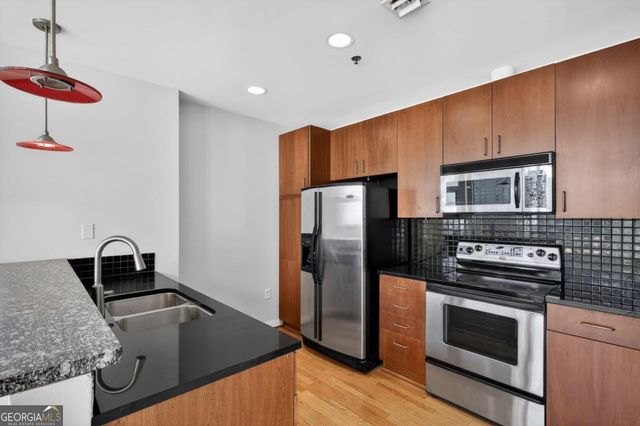 943 Peachtree Street NE 1915, Atlanta, GA 30309