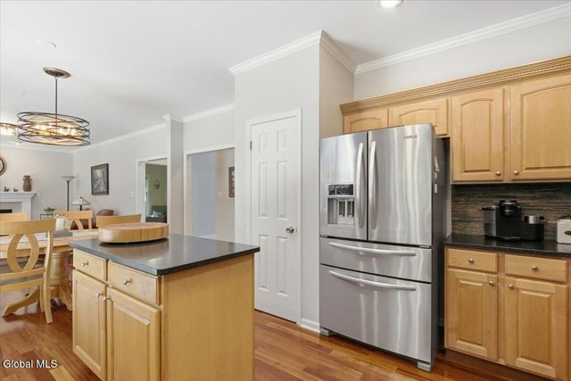 27 Mosall Drive, Bethlehem, NY 12159