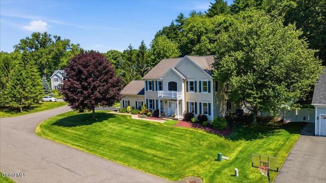 27 Mosall Drive, Bethlehem, NY 12159