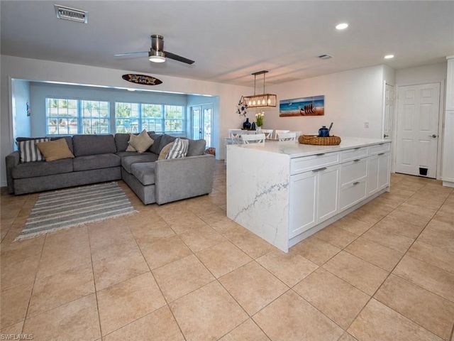 5314 Cobalt CT, Cape Coral, FL 33904