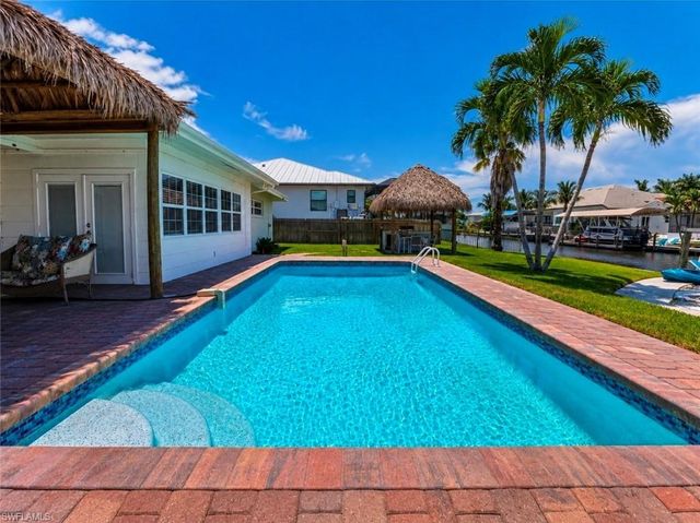 5314 Cobalt CT, Cape Coral, FL 33904