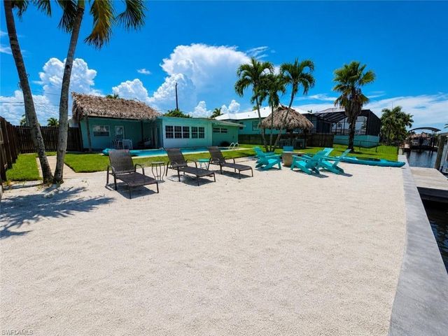 5314 Cobalt CT, Cape Coral, FL 33904