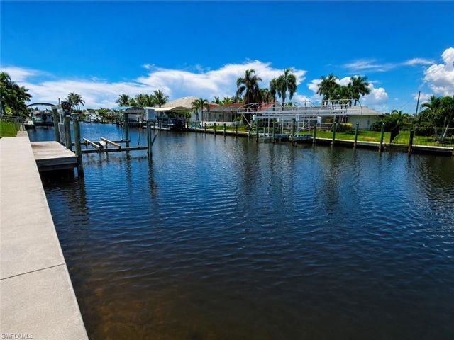 5314 Cobalt CT, Cape Coral, FL 33904