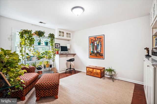 1424 ROSEWOOD HILL DR, Vienna, VA 22182