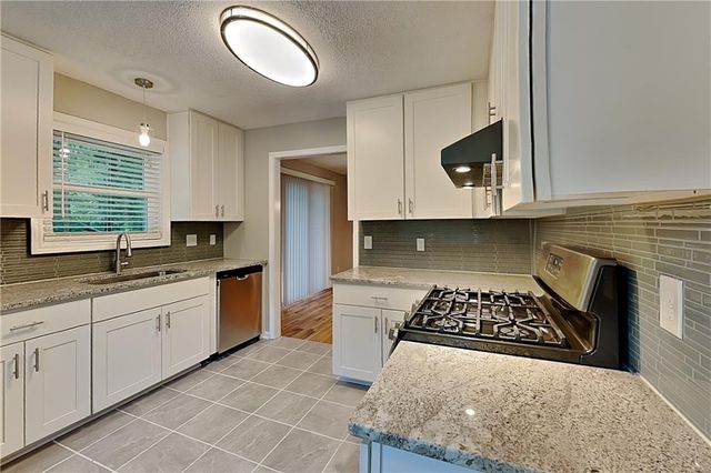 451 Monroe Trace NW, Kennesaw, GA 30144