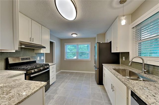 451 Monroe Trace NW, Kennesaw, GA 30144