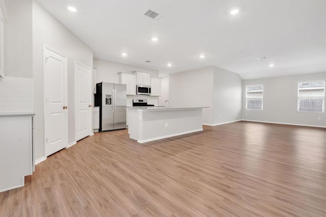 301 Blue Springs PASS, Kyle, TX 78640