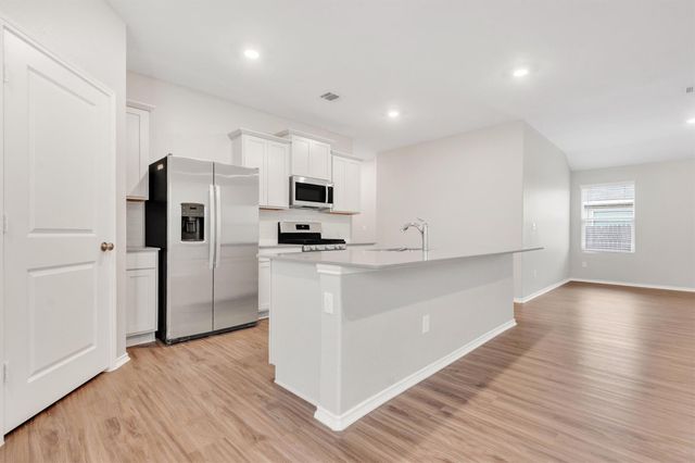 301 Blue Springs PASS, Kyle, TX 78640