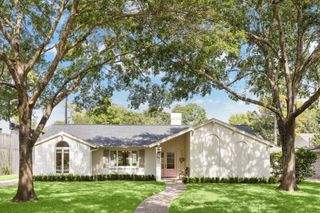 430 Winter Oaks Drive, Houston, TX 77079
