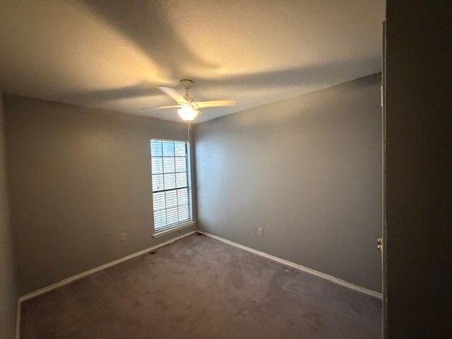 2525 W Oakdale Road, Irving, TX 75060