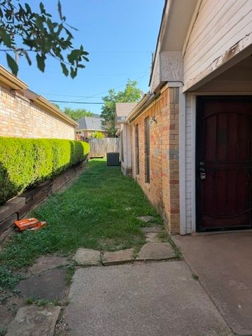 2525 W Oakdale Road, Irving, TX 75060