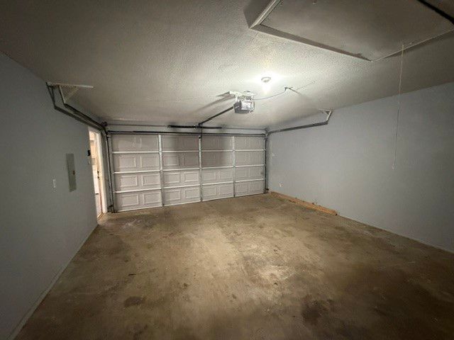 2525 W Oakdale Road, Irving, TX 75060