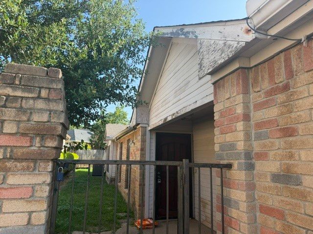 2525 W Oakdale Road, Irving, TX 75060