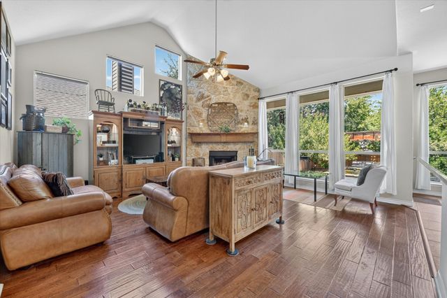 759 Peach Lane, Burleson, TX 76028