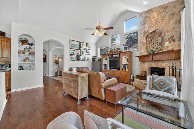 759 Peach Lane, Burleson, TX 76028