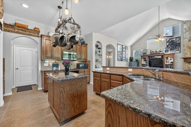 759 Peach Lane, Burleson, TX 76028