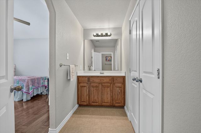 759 Peach Lane, Burleson, TX 76028