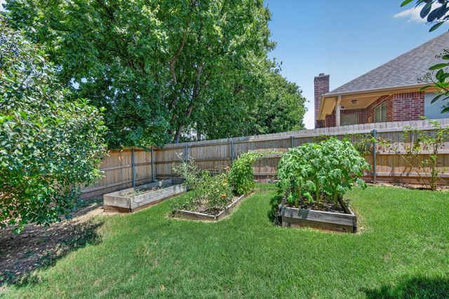 759 Peach Lane, Burleson, TX 76028