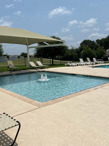 759 Peach Lane, Burleson, TX 76028