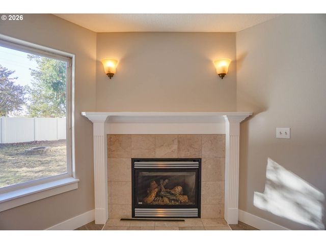 15805 Ne 79TH St, Vancouver, WA 98682