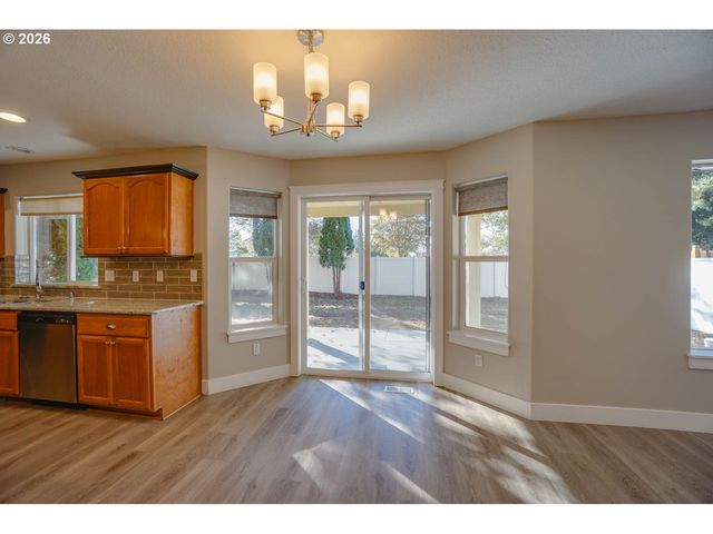 15805 Ne 79TH St, Vancouver, WA 98682