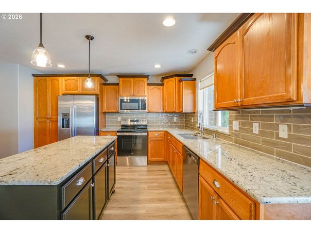 15805 Ne 79TH St, Vancouver, WA 98682