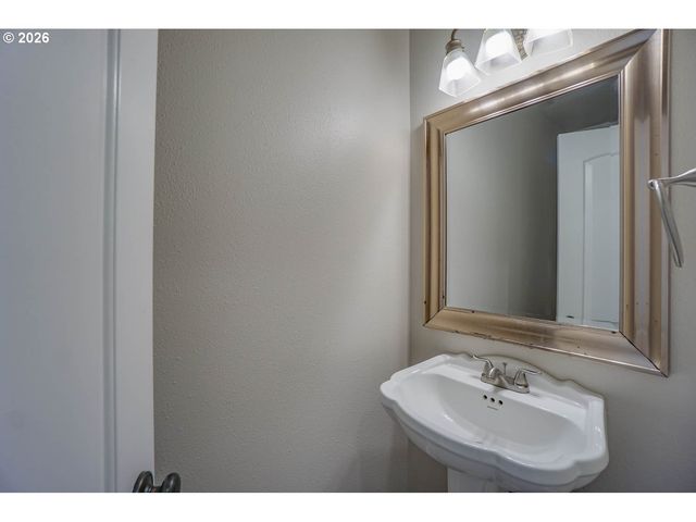 15805 Ne 79TH St, Vancouver, WA 98682