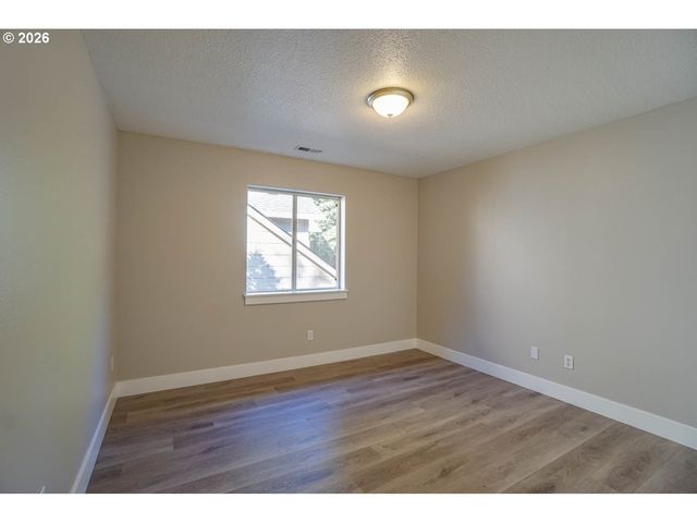 15805 Ne 79TH St, Vancouver, WA 98682