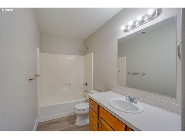 15805 Ne 79TH St, Vancouver, WA 98682