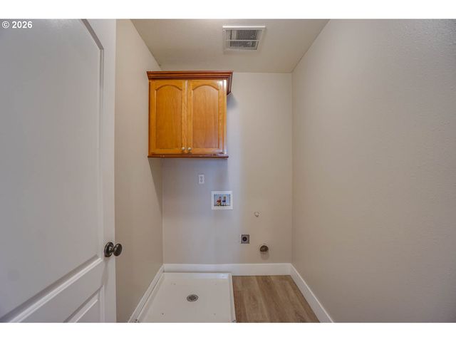 15805 Ne 79TH St, Vancouver, WA 98682