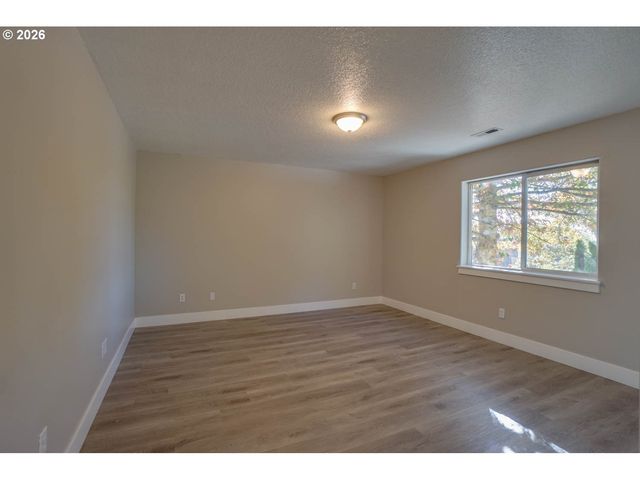 15805 Ne 79TH St, Vancouver, WA 98682