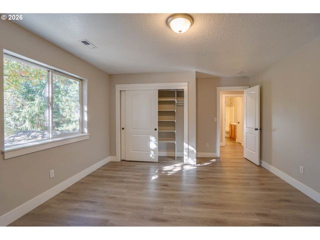 15805 Ne 79TH St, Vancouver, WA 98682