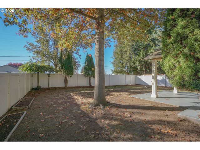 15805 Ne 79TH St, Vancouver, WA 98682