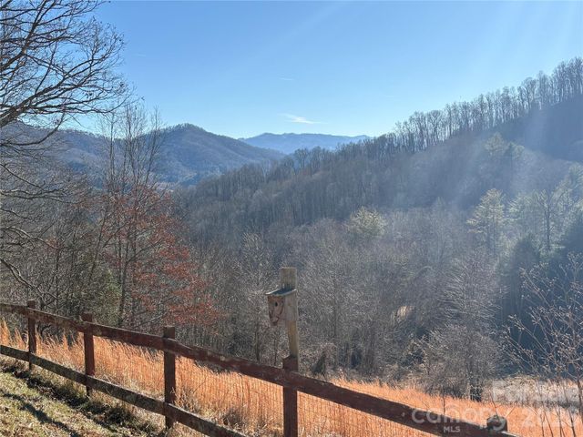 219 Rocking Horse Trail, Burnsville, NC 28714