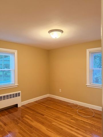 117 Salem St, Wakefield, MA 01880