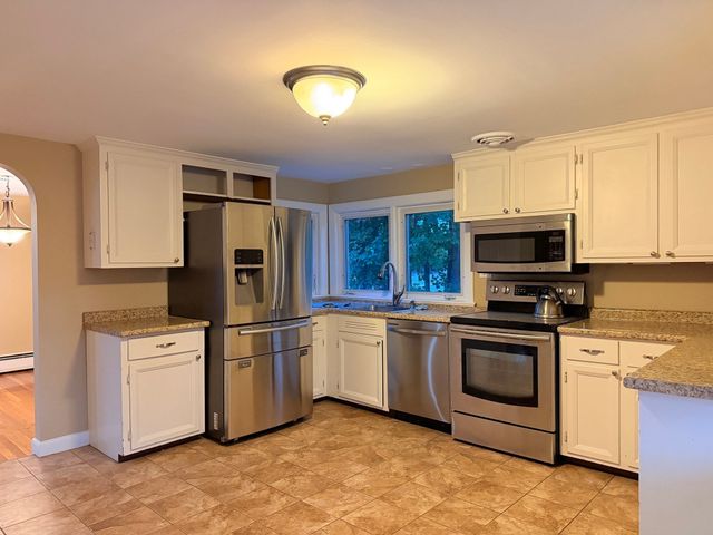 117 Salem St, Wakefield, MA 01880