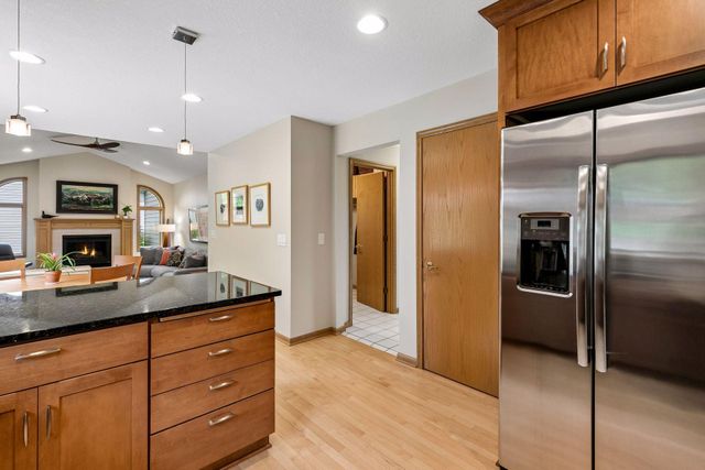 1433 Appaloosa Trail, Eagan, MN 55122