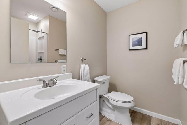 1433 Appaloosa Trail, Eagan, MN 55122