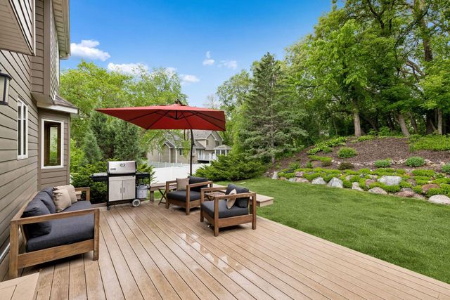 1433 Appaloosa Trail, Eagan, MN 55122