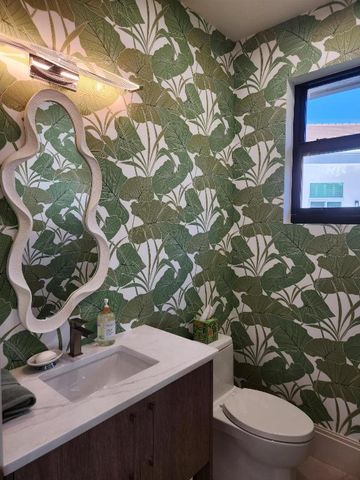 5480 NW 41st Terrace, Boca Raton, FL 33496