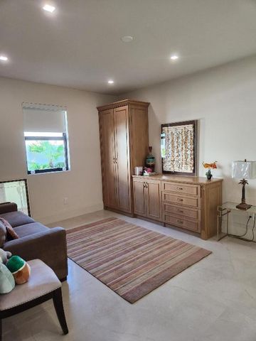 5480 NW 41st Terrace, Boca Raton, FL 33496